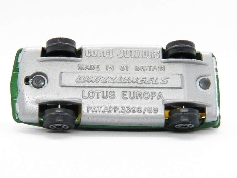 Illustration for article titled Corgi Juniors 1:64 Lotus Europa